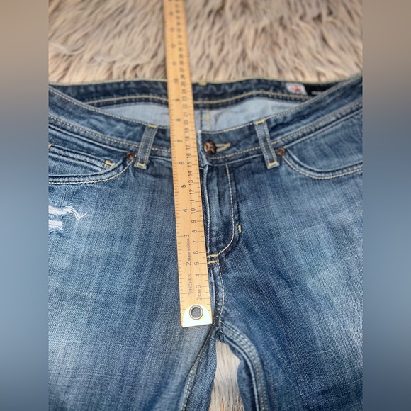 People’s liberation women’s distressed blue jeans capris - Picture 8 of 12